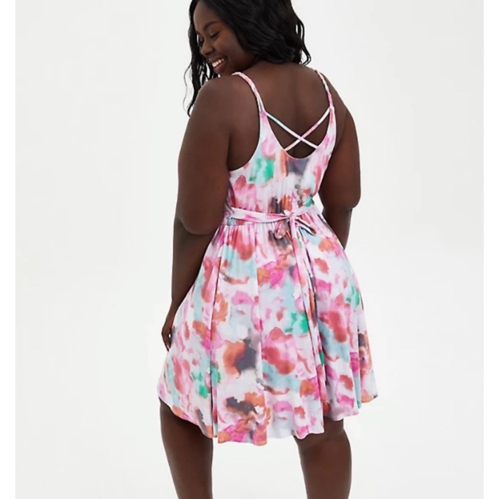 NWT. Torrid super soft tie-dye braided-strap dress with pockets. 💗💜